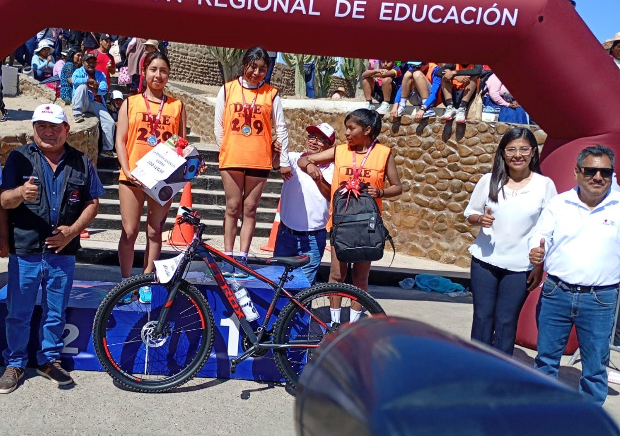 UGEL Candarave destacó en carrera pedestre en las categorías infantiles varones y juveniles damas